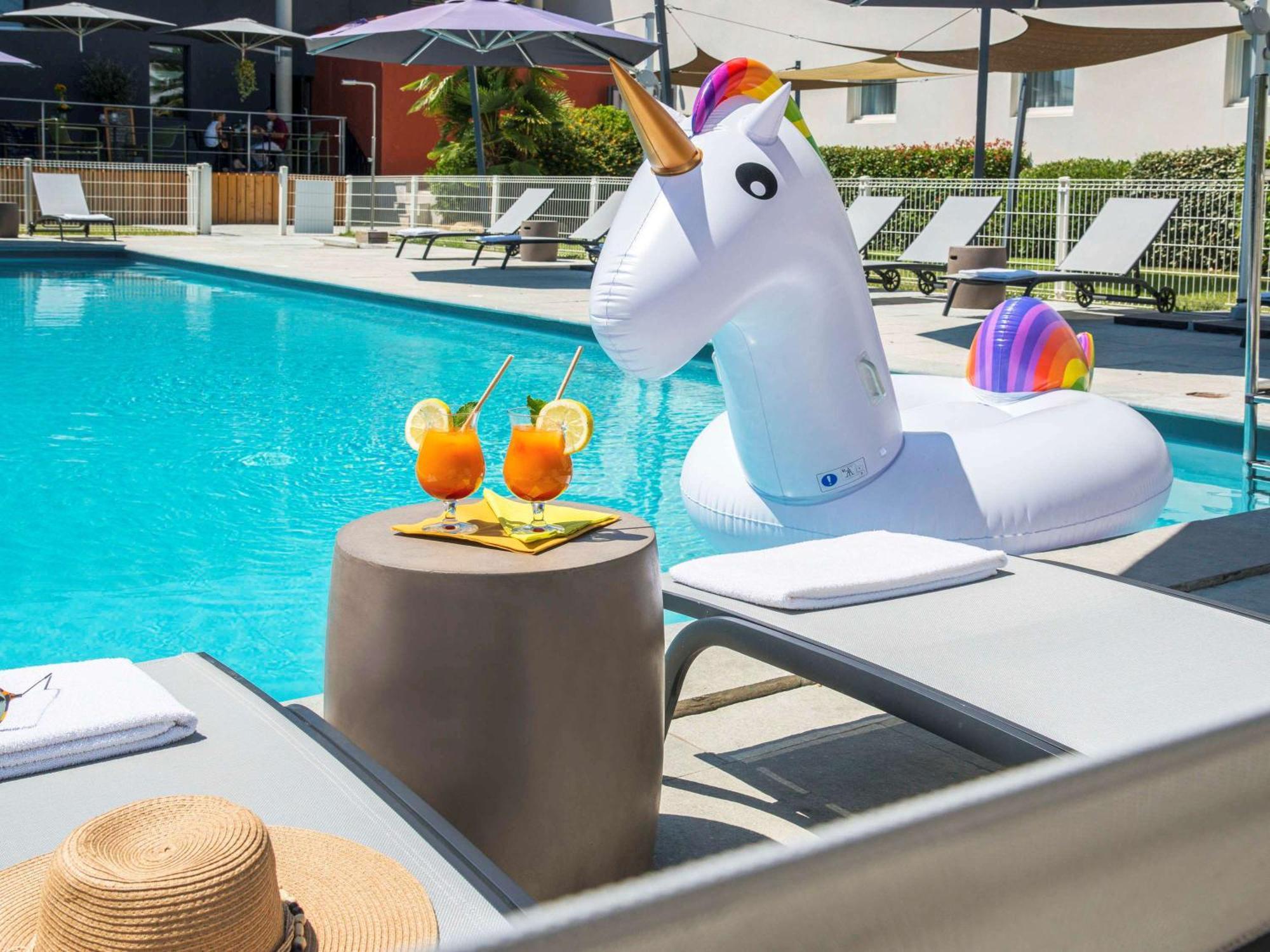 Ibis Styles Pertuis Portes Du Luberon Exterior photo